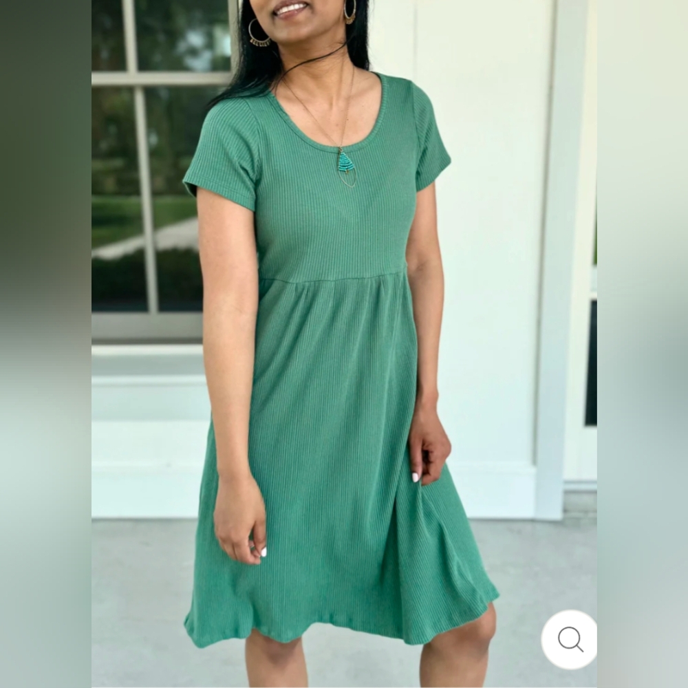 Elegantees Amelia Rib Knit Dress Sage Leaf L NWT